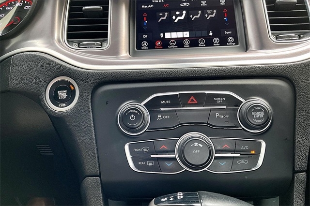 Dodge Charger SXT RWD 2019