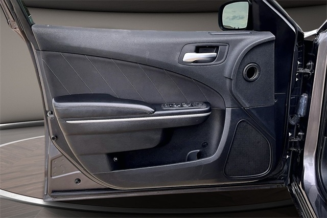 Dodge Charger SXT RWD 2019