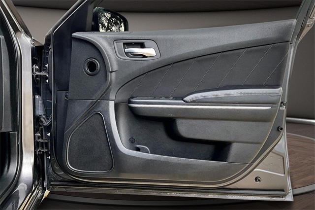 Dodge Charger SXT RWD 2019