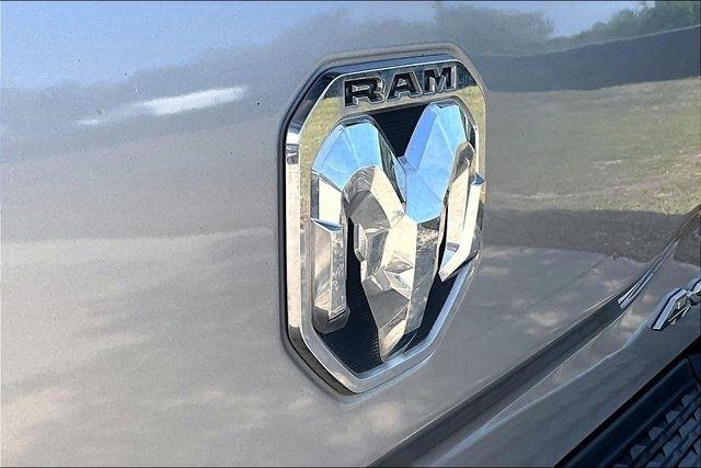 RAM 2500 Big Horn 4x4 Crew Cab 6'4" Box 2021