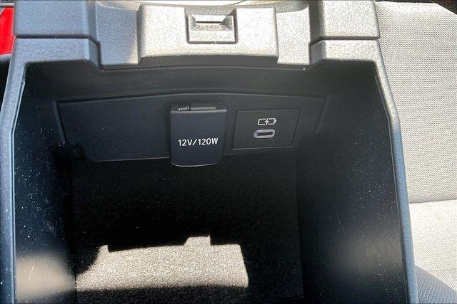 Toyota Corolla Hybrid LE FWD (Natl) 2025