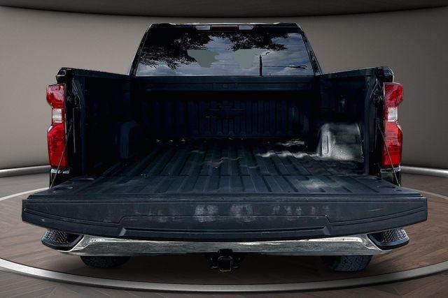 Chevrolet Silverado 1500 4WD Crew Cab 147" LT w/1LT 2023