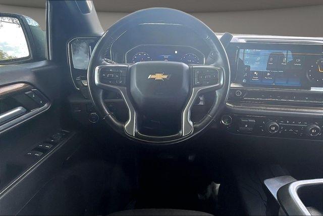 Chevrolet Silverado 1500 4WD Crew Cab 147" LT w/1LT 2023