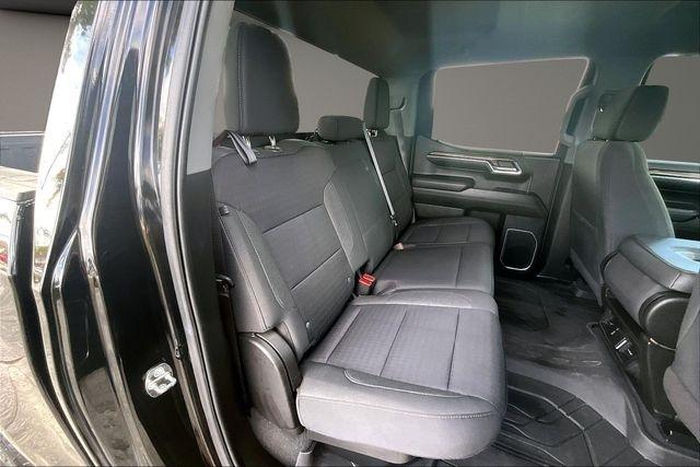 Chevrolet Silverado 1500 4WD Crew Cab 147" LT w/1LT 2023