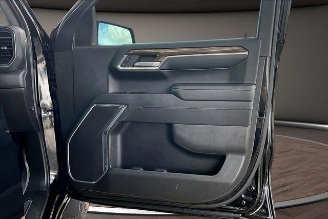 Chevrolet Silverado 1500 4WD Crew Cab 147" LT w/1LT 2023