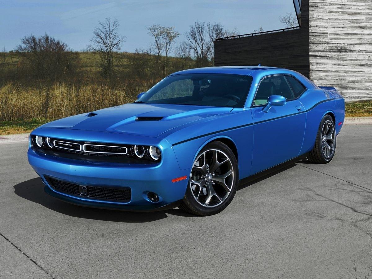 2018 Dodge Challenger SXT RWD
