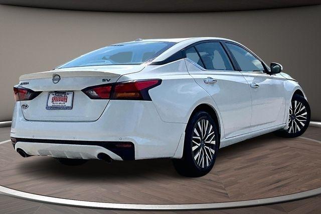 Nissan Altima 2.5 SV Sedan 2023