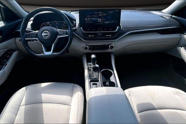 Nissan Altima 2.5 SV Sedan 2023