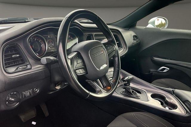 Dodge Challenger SXT RWD 2023