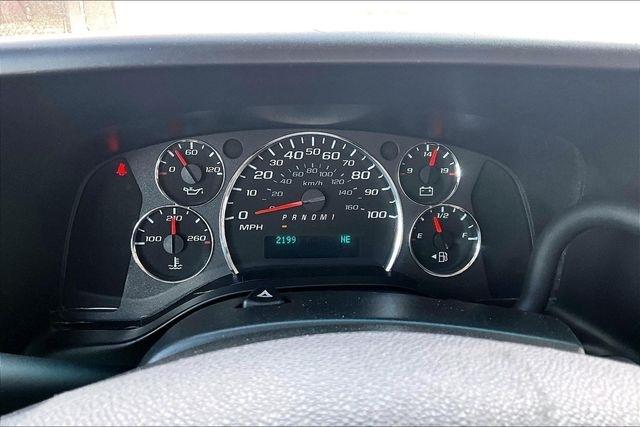 Chevrolet Express Passenger RWD 3500 155" LS 2022