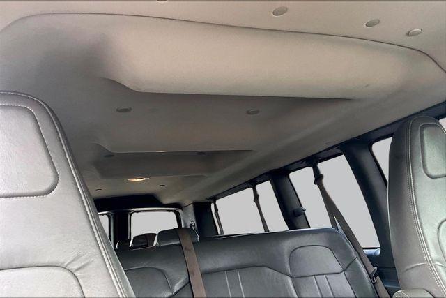 Chevrolet Express Passenger RWD 3500 155" LS 2022