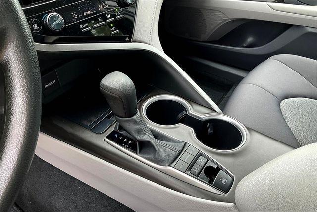 2023 Toyota Camry LE - Photo 13