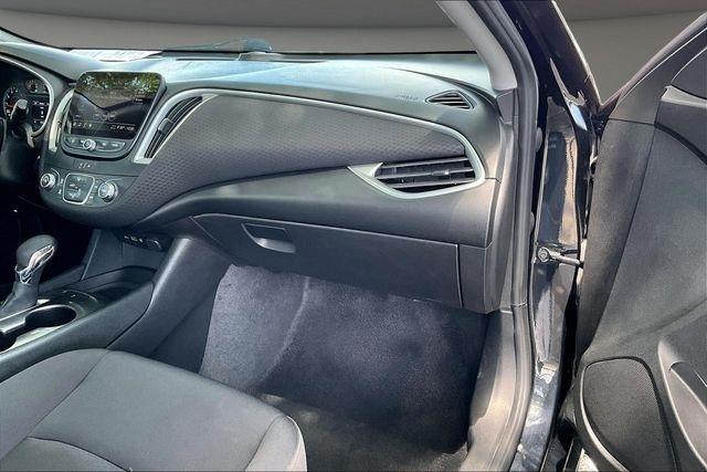 Chevrolet Malibu 4dr Sdn LS w/1FL 2024