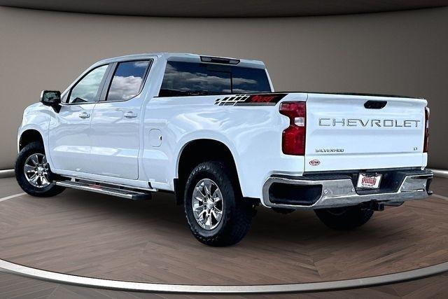 Chevrolet Silverado 1500 2WD Crew Cab 157" LT 2022