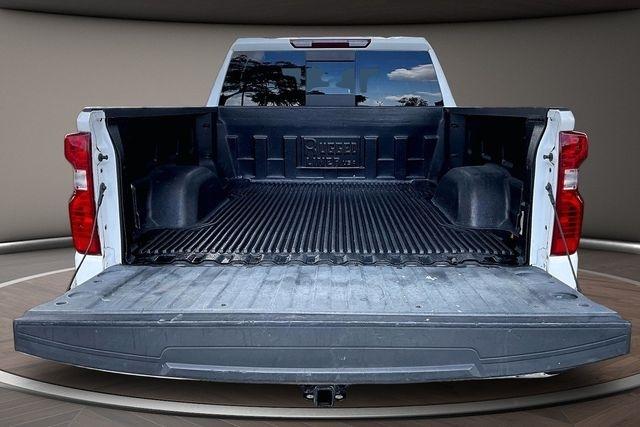 Chevrolet Silverado 1500 2WD Crew Cab 157" LT 2022