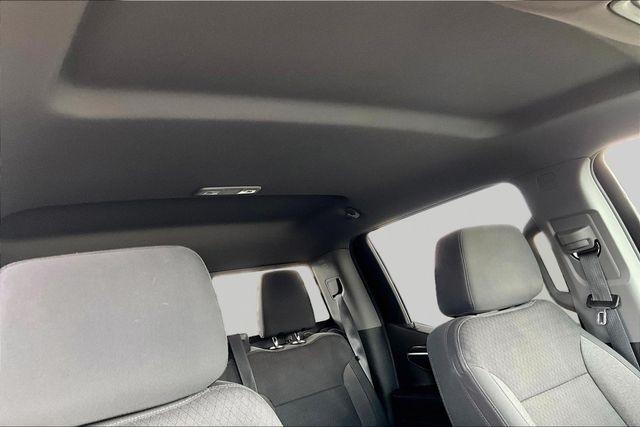 Chevrolet Silverado 1500 2WD Crew Cab 157" LT 2022