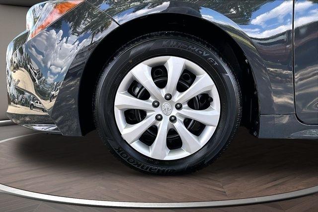 Toyota Corolla LE CVT (Natl) 2025