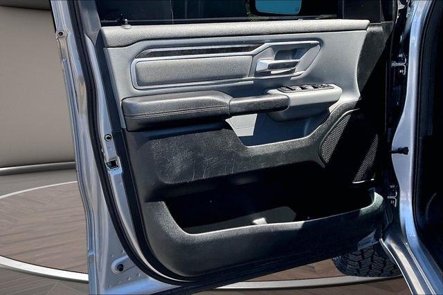 RAM 1500 Big Horn 4x2 Quad Cab 6'4" Box 2021