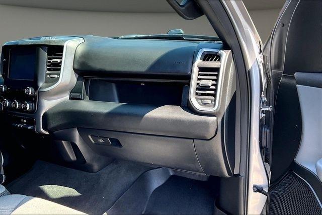 RAM 1500 Big Horn 4x2 Quad Cab 6'4" Box 2021