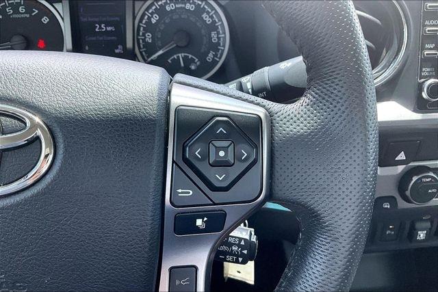 Toyota Tacoma 2WD TRD Off Road Double Cab 5' Bed V6 AT (Natl) 2022