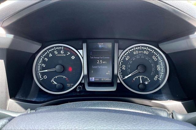 Toyota Tacoma 2WD TRD Off Road Double Cab 5' Bed V6 AT (Natl) 2022