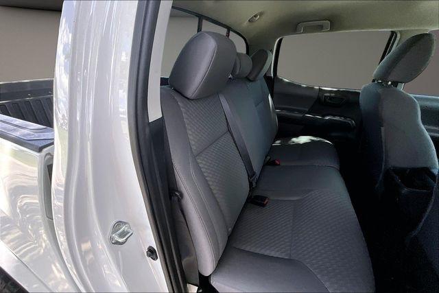 Toyota Tacoma 2WD TRD Off Road Double Cab 5' Bed V6 AT (Natl) 2022