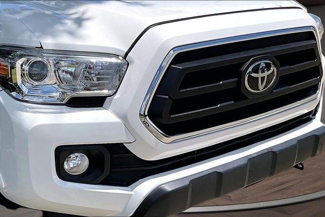 Toyota Tacoma 2WD TRD Off Road Double Cab 5' Bed V6 AT (Natl) 2022