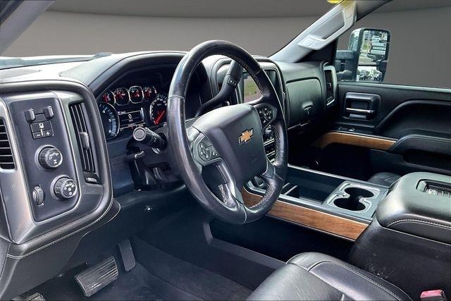Chevrolet Silverado 1500 4WD Crew Cab 143.5" LTZ w/1LZ 2018