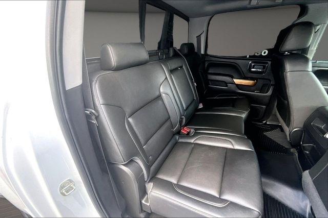 Chevrolet Silverado 1500 4WD Crew Cab 143.5" LTZ w/1LZ 2018