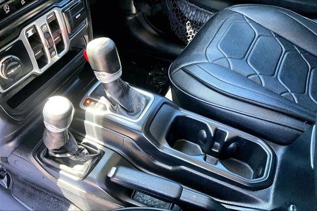 Chevrolet Silverado 2500HD 4WD Crew Cab 159" Custom 2025