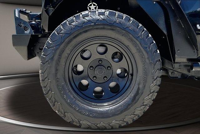 Chevrolet Silverado 2500HD 4WD Crew Cab 159" Custom 2025