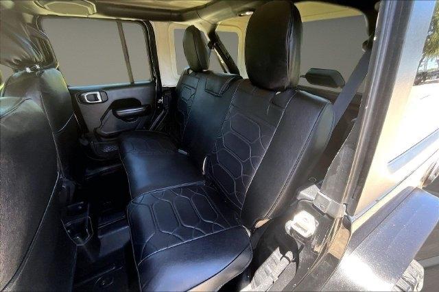 Chevrolet Silverado 2500HD 4WD Crew Cab 159" Custom 2025