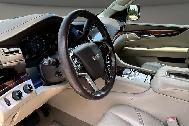 Cadillac Escalade 4WD 4dr Premium Collection 2016