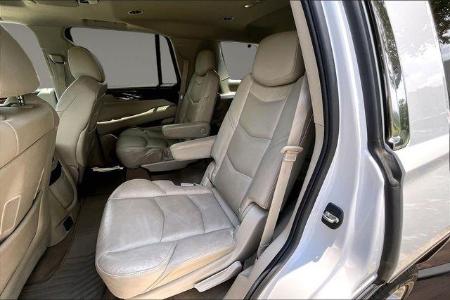 Cadillac Escalade 4WD 4dr Premium Collection 2016