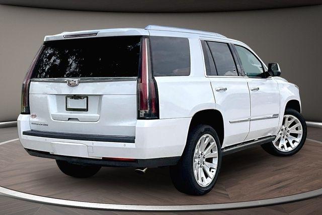 Cadillac Escalade 4WD 4dr Premium Collection 2016