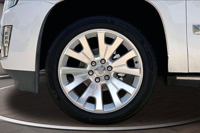 Cadillac Escalade 4WD 4dr Premium Collection 2016