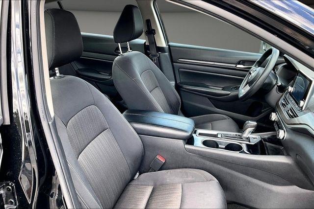 Nissan Altima 2.5 SV Sedan 2024