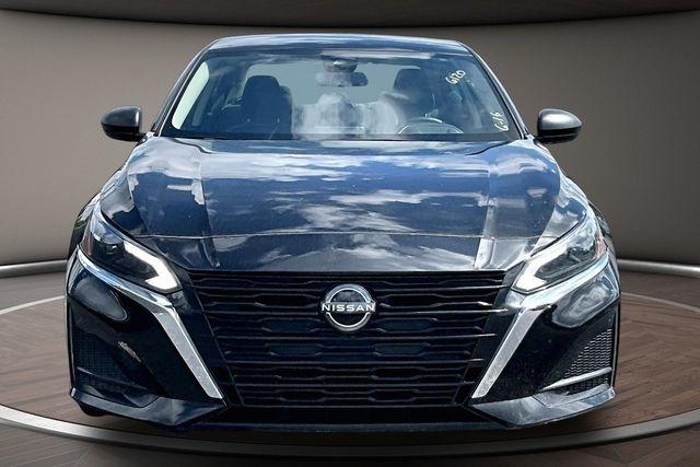 Nissan Altima 2.5 SV Sedan 2024