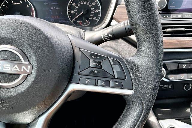 Nissan Altima 2.5 SV Sedan 2024
