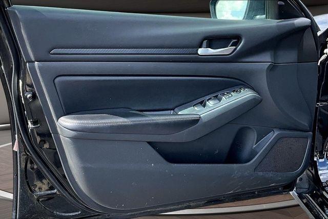 Nissan Altima 2.5 SV Sedan 2024