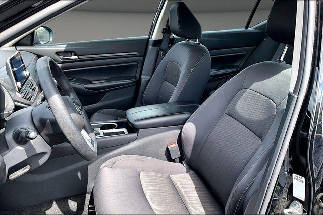 Nissan Altima 2.5 SV Sedan 2024