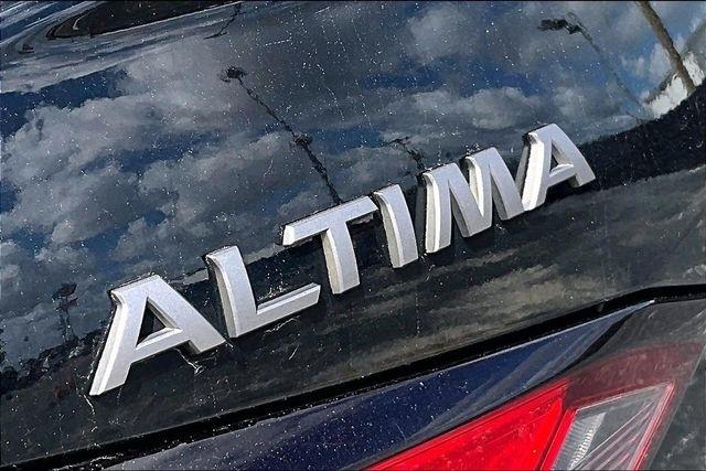 Nissan Altima 2.5 SV Sedan 2024