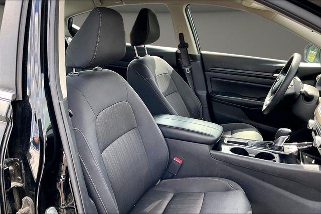 Nissan Altima 2.5 SV Sedan 2024