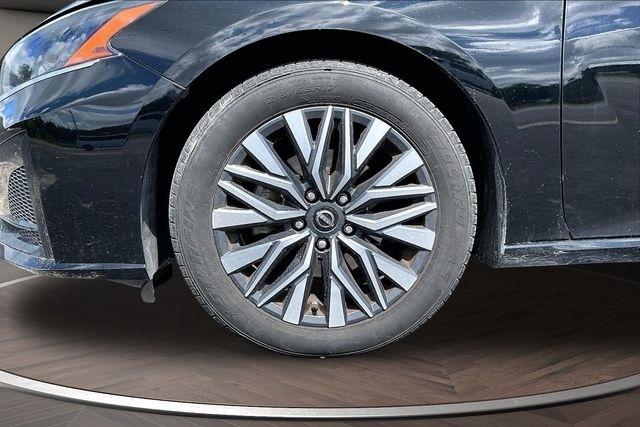 Nissan Altima 2.5 SV Sedan 2024