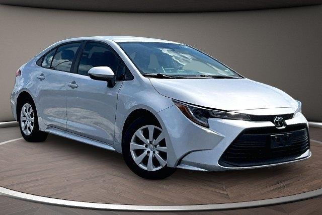 Toyota Corolla LE CVT (Natl) 2024