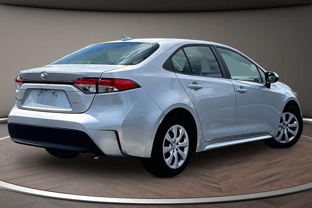 Toyota Corolla LE CVT (Natl) 2024