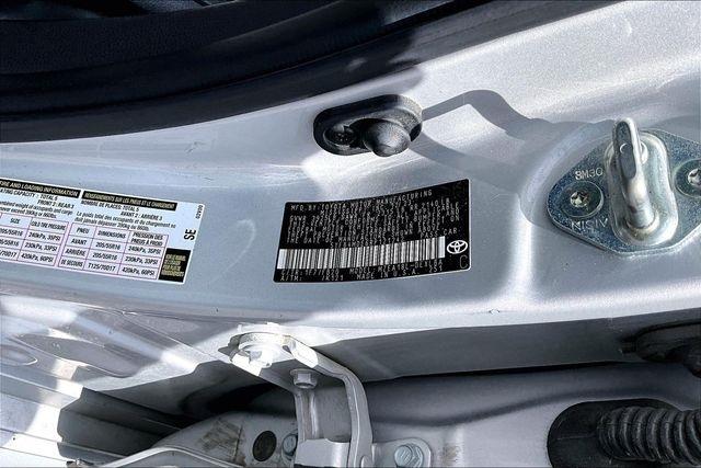 Toyota Corolla LE CVT (Natl) 2024