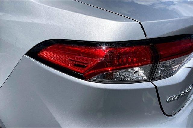 Toyota Corolla LE CVT (Natl) 2024