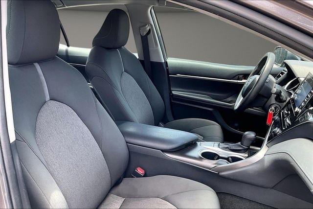 Toyota Camry LE Auto (Natl) 2024