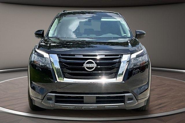 Nissan Pathfinder SV 2WD 2025